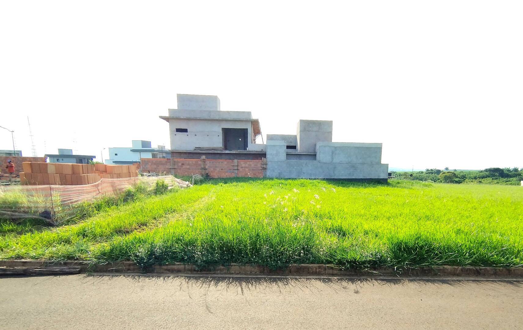 Terreno, 300 m² - Foto 1