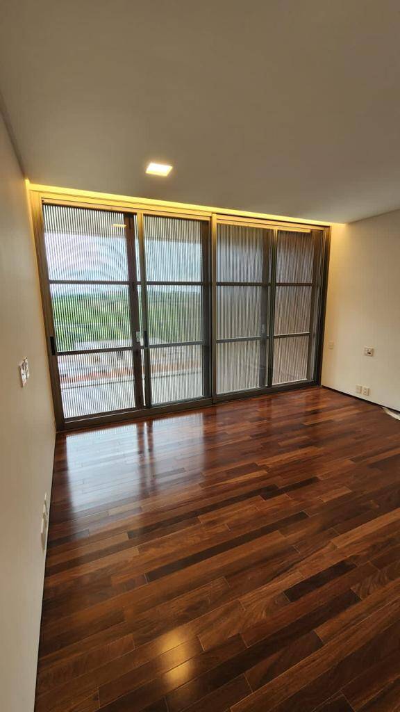 Casa, 6 quartos, 1486 m² - Foto 4
