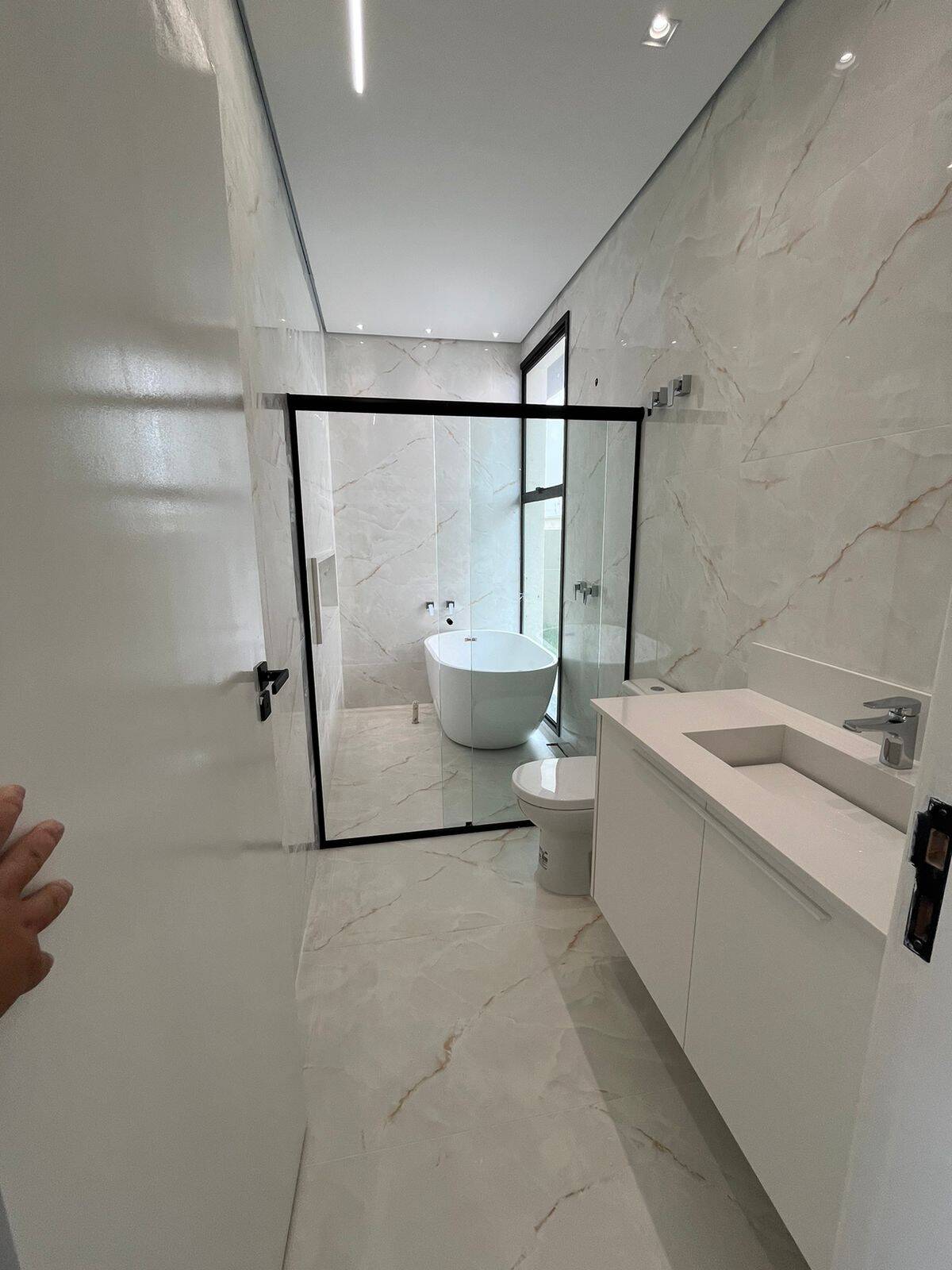 Casa, 3 quartos, 242 m² - Foto 10