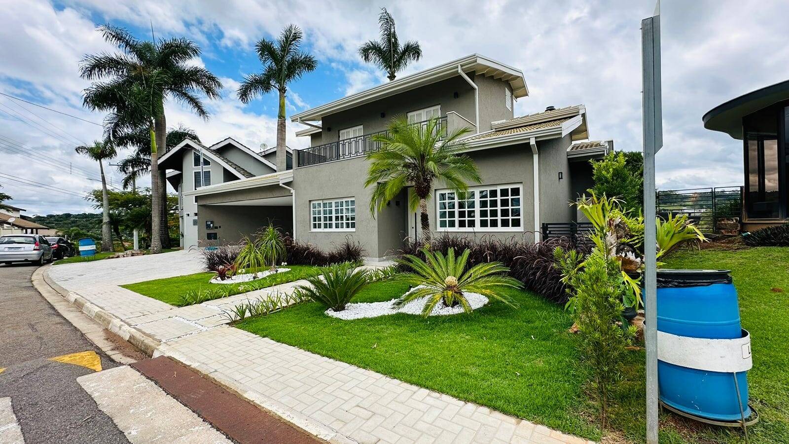 Casa, 3 quartos, 224 m² - Foto 1