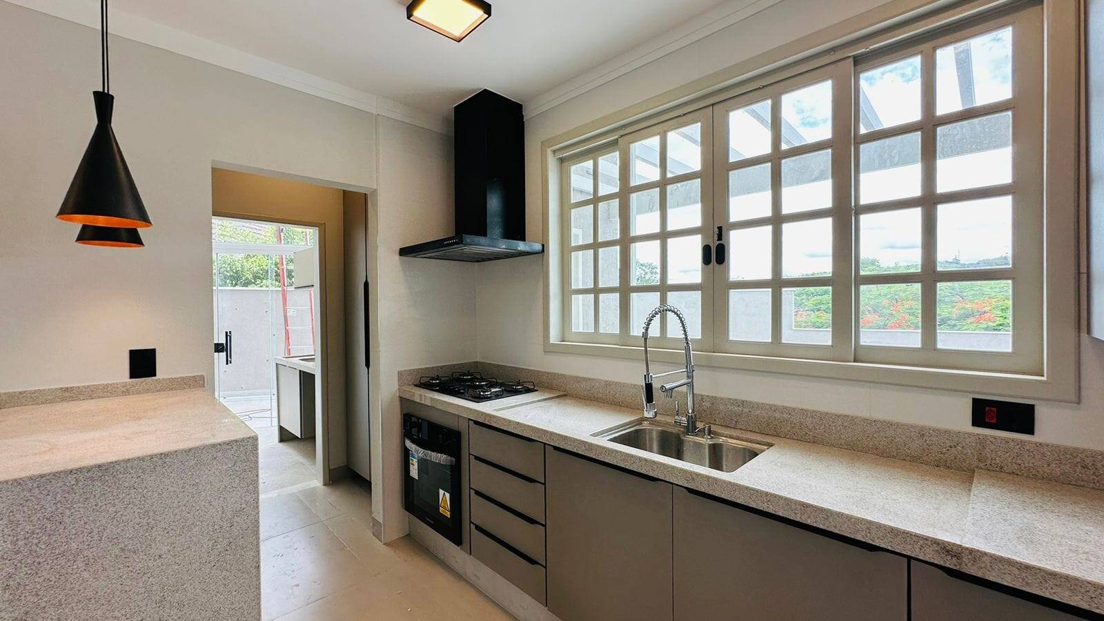 Casa, 3 quartos, 224 m² - Foto 13