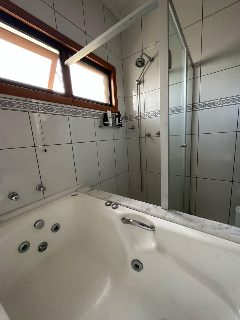 Casa, 4 quartos, 330 m² - Foto 24