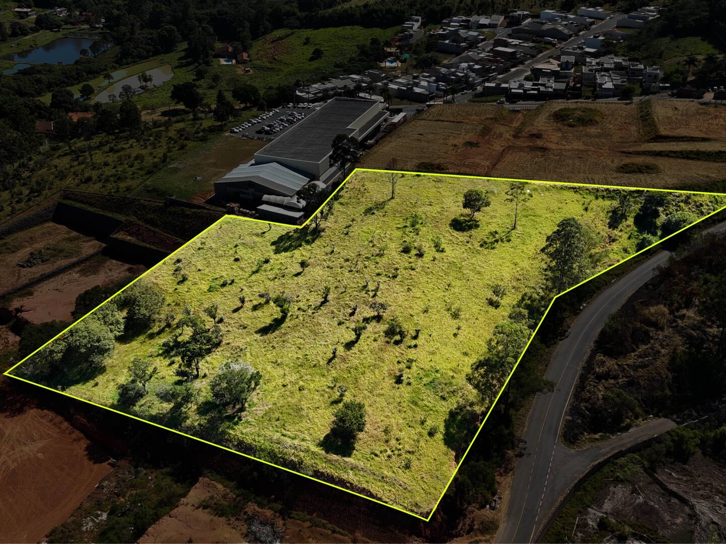 Terreno, 2 hectares - Foto 1