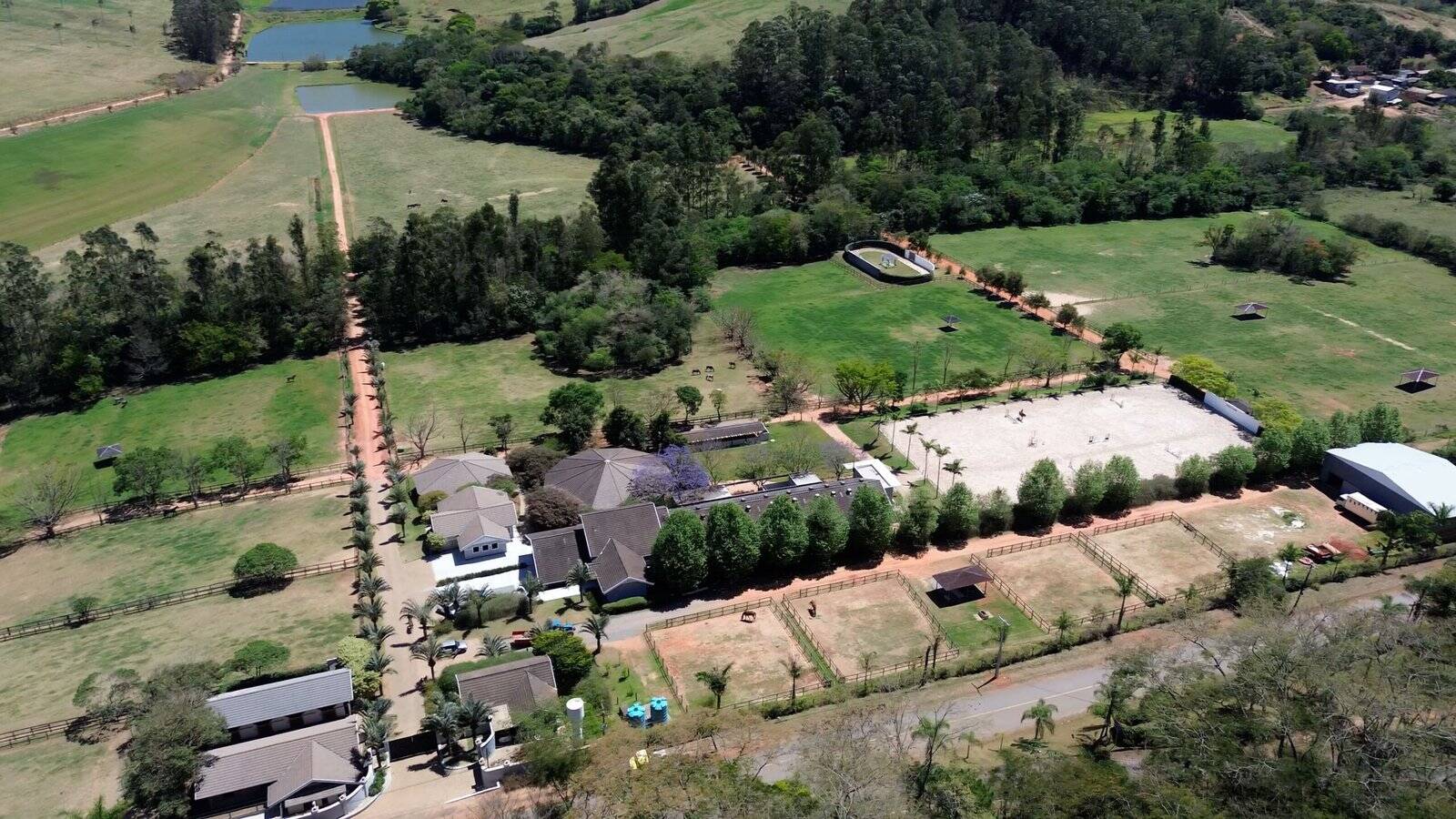 Sítio, 10 quartos, 16 m² - Foto 4