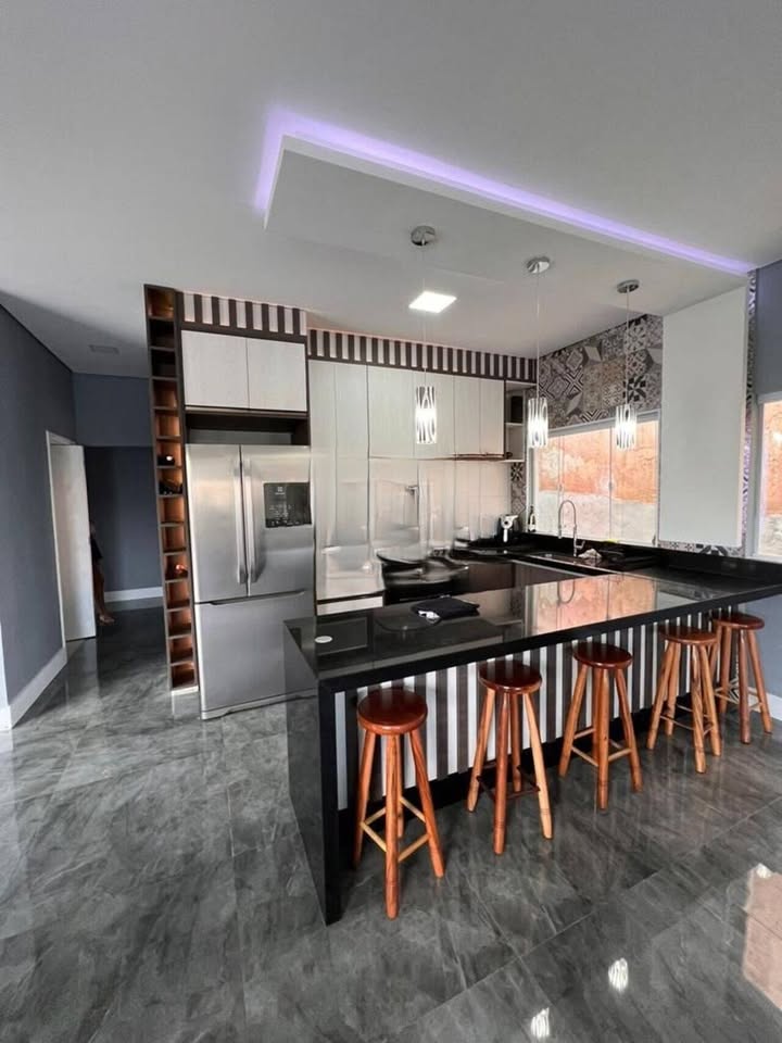 Casa, 3 quartos, 285 m² - Foto 3