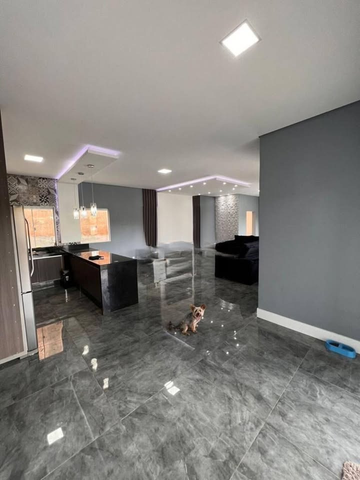 Casa, 3 quartos, 285 m² - Foto 2