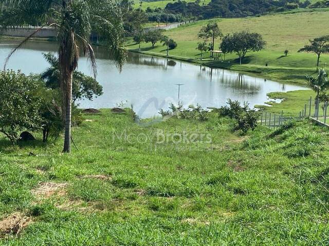 #TRNATI001 - Terreno em condomínio para Venda em Atibaia - SP